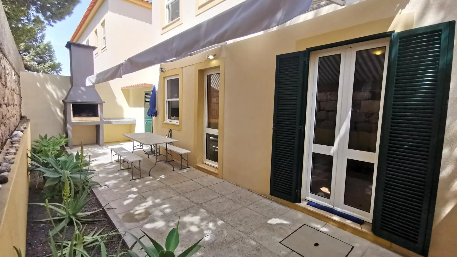 شقة Sea & Sand Guest House بورتو سانتو البرتغال