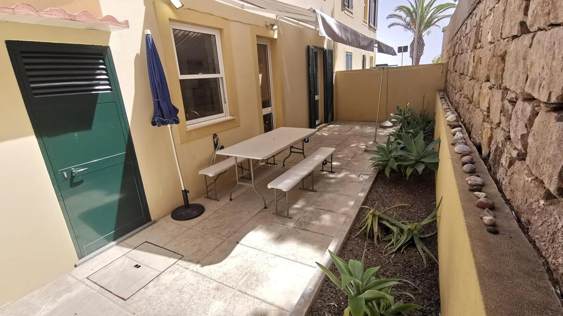 شقة Sea & Sand Guest House بورتو سانتو