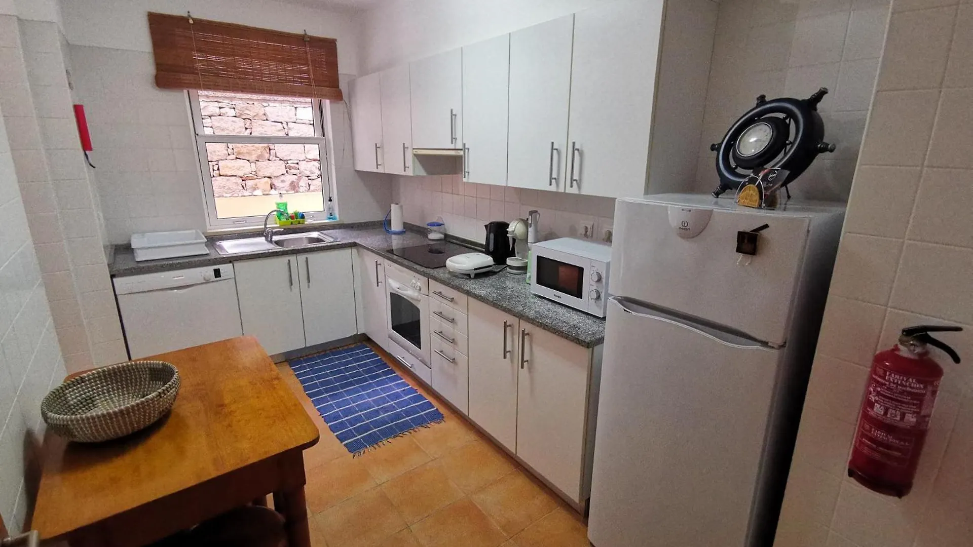 Sea & Sand Guest House بورتو سانتو شقة
