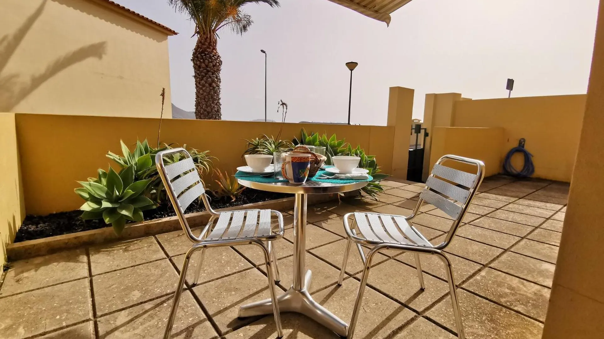 Sea & Sand Guest House بورتو سانتو
